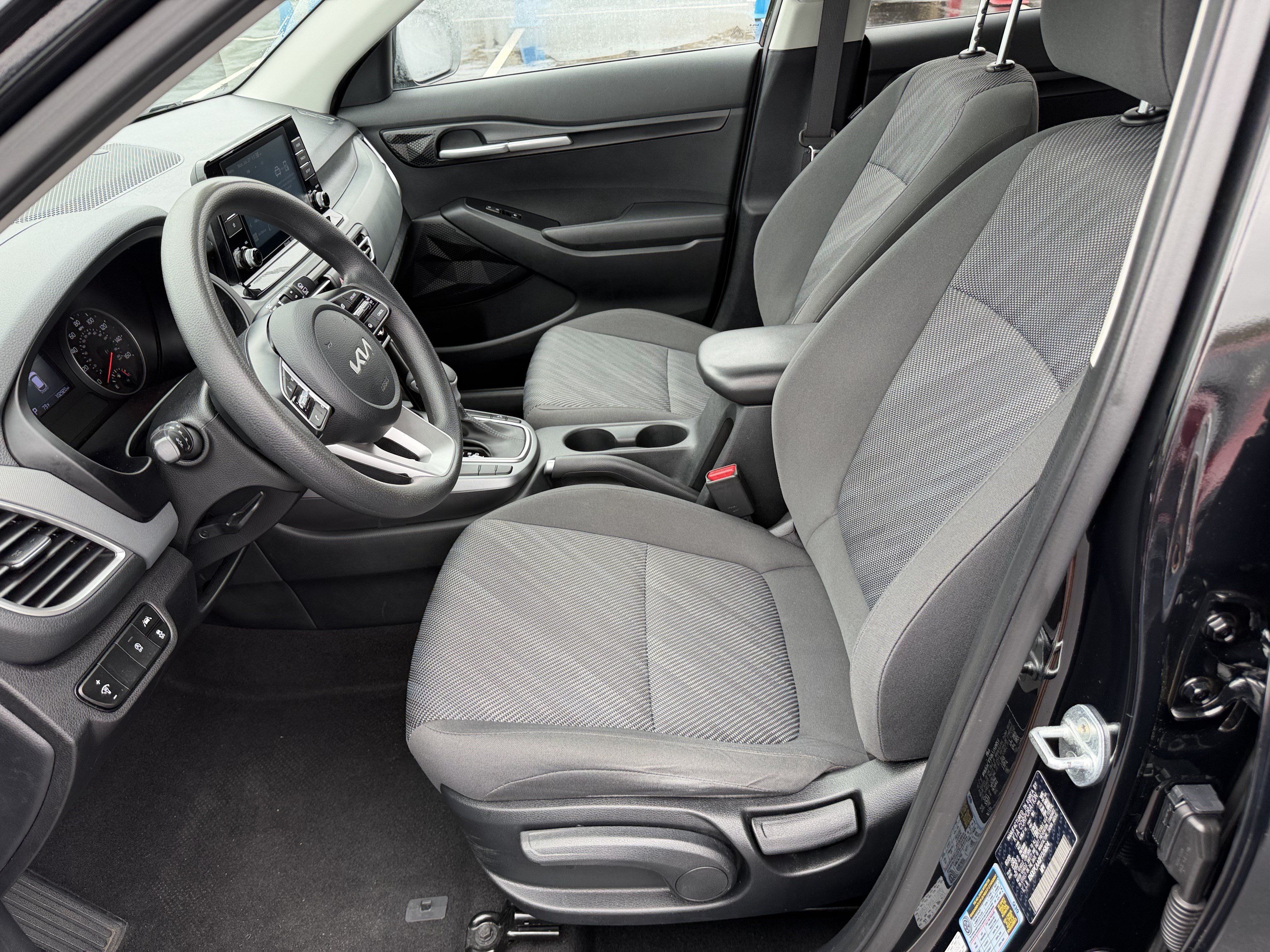 Used 2023 Kia Seltos LX AWD/4WD image 9