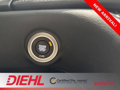 Used 2026 Chrysler Pacifica Limited w/ S Appearance Package image 33