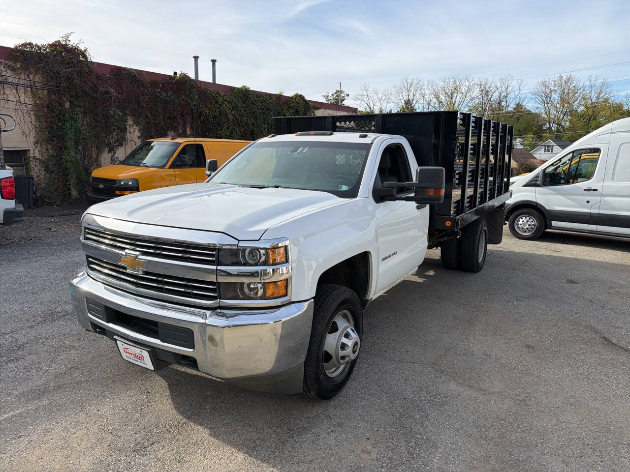 Used 2017 Chevrolet Silverado 3500 W/T w/ WT Convenience Package AWD/4WD image 3