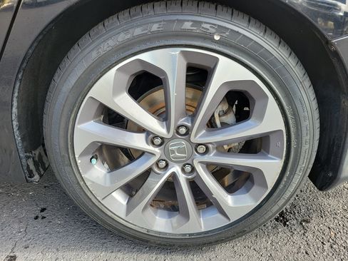 Used 2014 Honda Accord Sport image 31