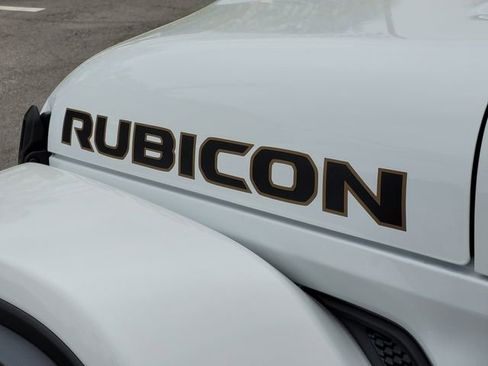 Used 2022 Jeep Wrangler Unlimited Rubicon w/ Xtreme Recon 35" Tire Package image 8