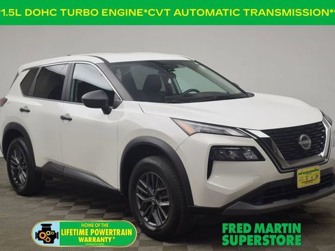 Used 2022 Nissan Rogue S image 1