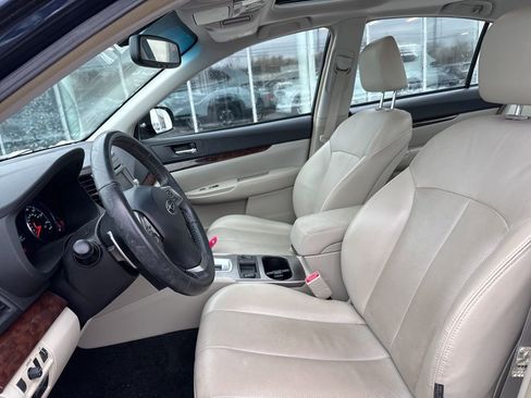 Used 2013 Subaru Legacy 2.5i Limited image 9