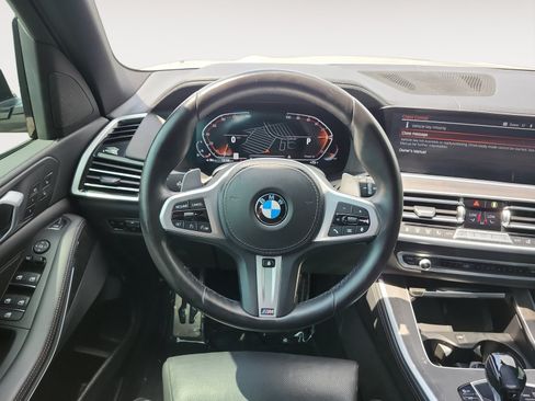 Used 2021 BMW X5 sDrive40i w/ M Sport Package RWD image 12