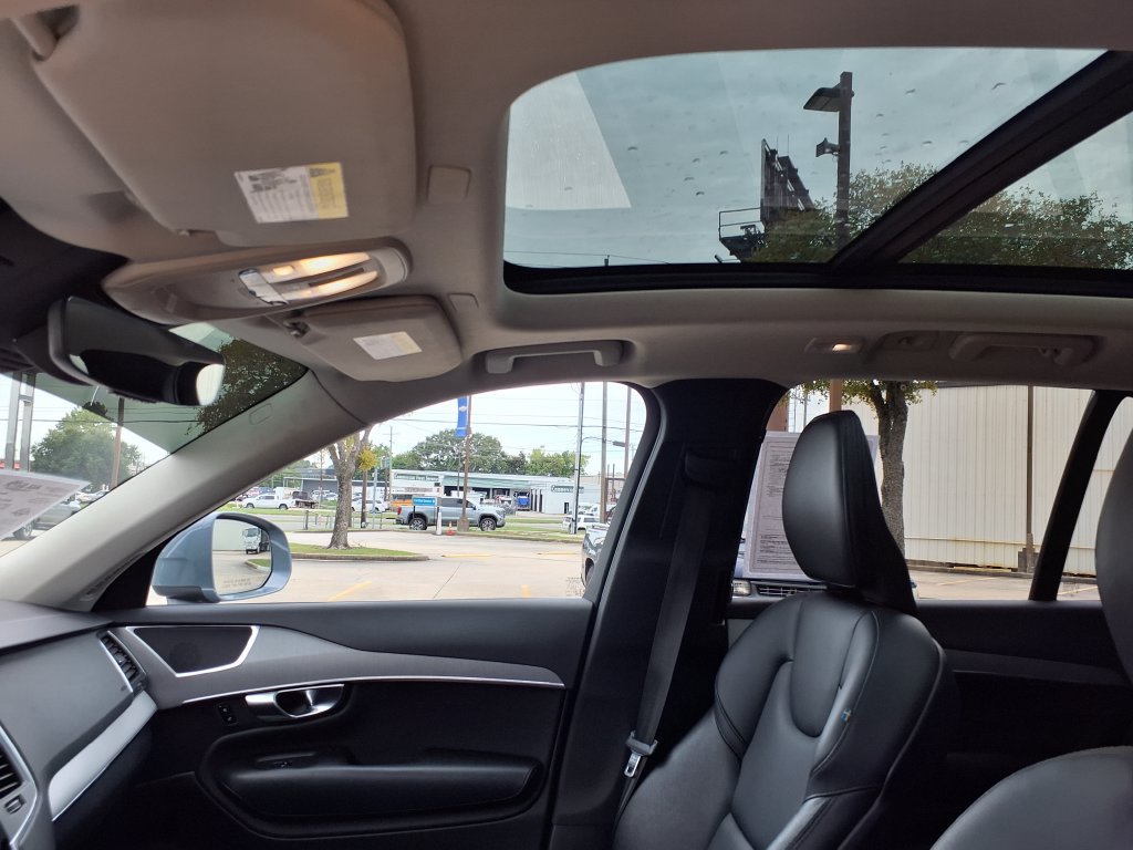 Used 2023 Volvo XC90 B5 Core w/ Protection Package Premier AWD/4WD image 30