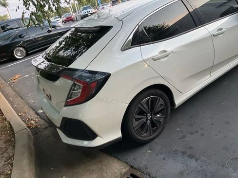 Used 2018 Honda Civic EX-L image 6