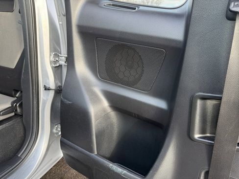 Used 2016 Toyota Tacoma SR5 image 26