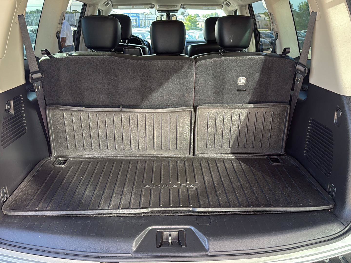 Used 2023 Nissan Armada SV w/ Cargo Package AWD/4WD image 8