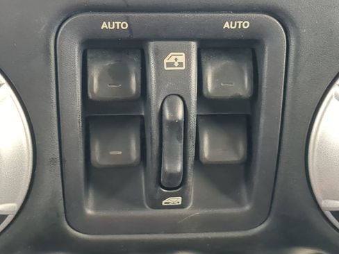 Used 2014 Jeep Wrangler Unlimited Sahara w/ Connectivity Group image 21