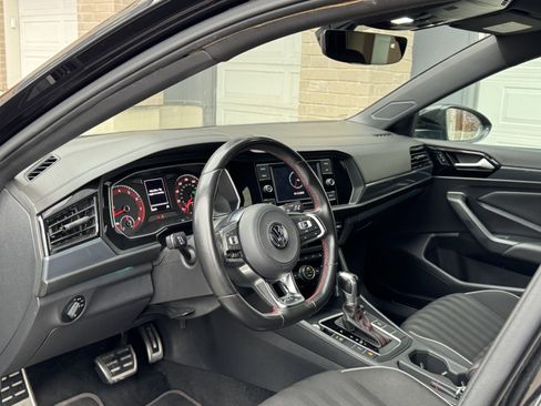Used 2019 Volkswagen Jetta GLI image 14