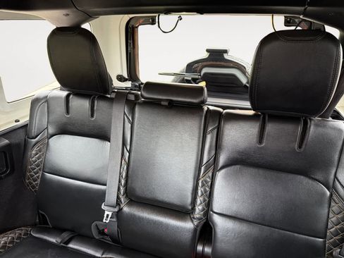 Used 2021 Jeep Wrangler Unlimited Sahara image 13