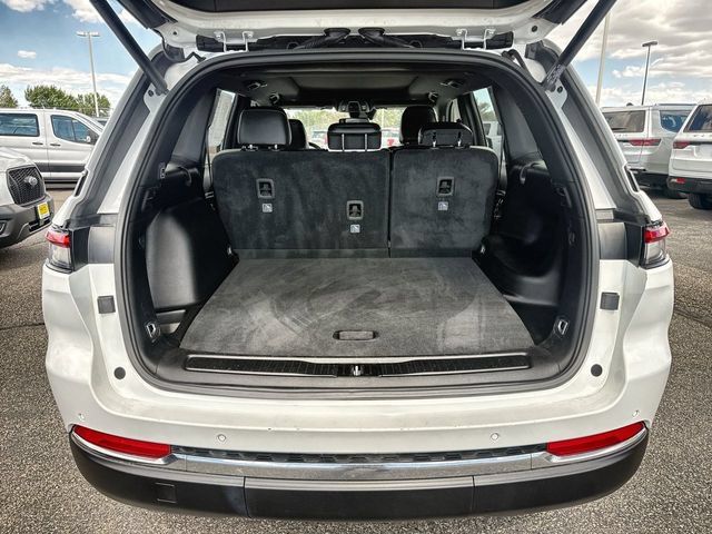 Used 2024 Jeep Grand Cherokee Limited AWD/4WD image 24