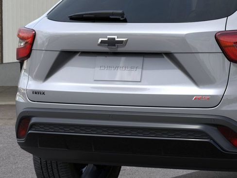 New 2026 Chevrolet Trax RS w/ Driver Confidence Package FWD image 14
