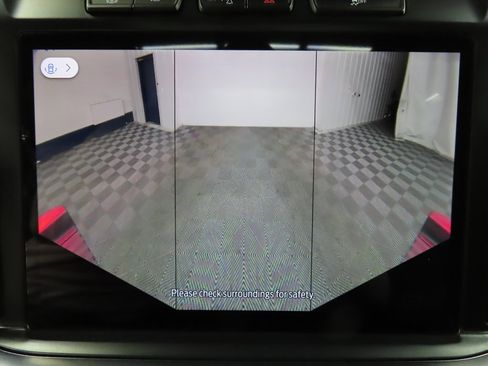 Used 2024 Ford F250 Platinum image 18