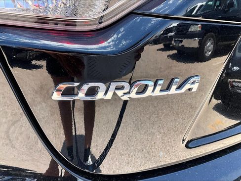 Used 2024 Toyota Corolla LE FWD image 29