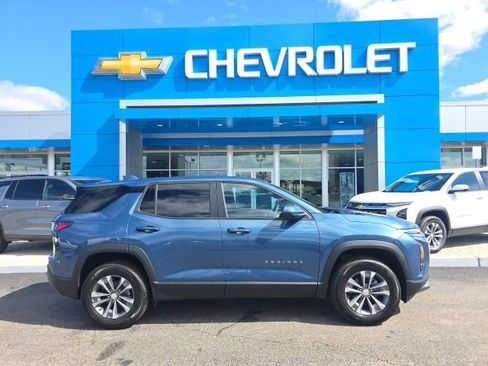 New 2026 Chevrolet Equinox LT w/ Convenience Package II image 2