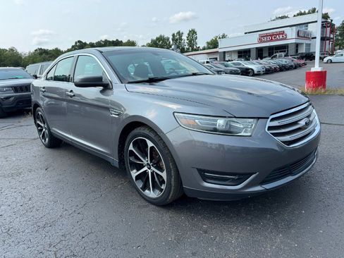 Used 2014 Ford Taurus SEL w/ Equipment Group 201A AWD/4WD image 7