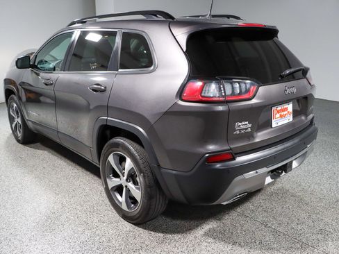 Used 2022 Jeep Cherokee Limited w/ Sun & Sound Group AWD/4WD image 9