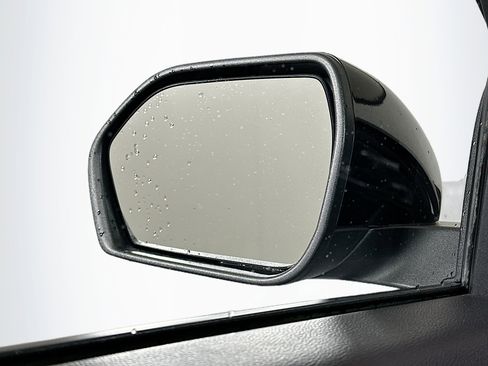 Used 2022 Ford Explorer Limited image 16