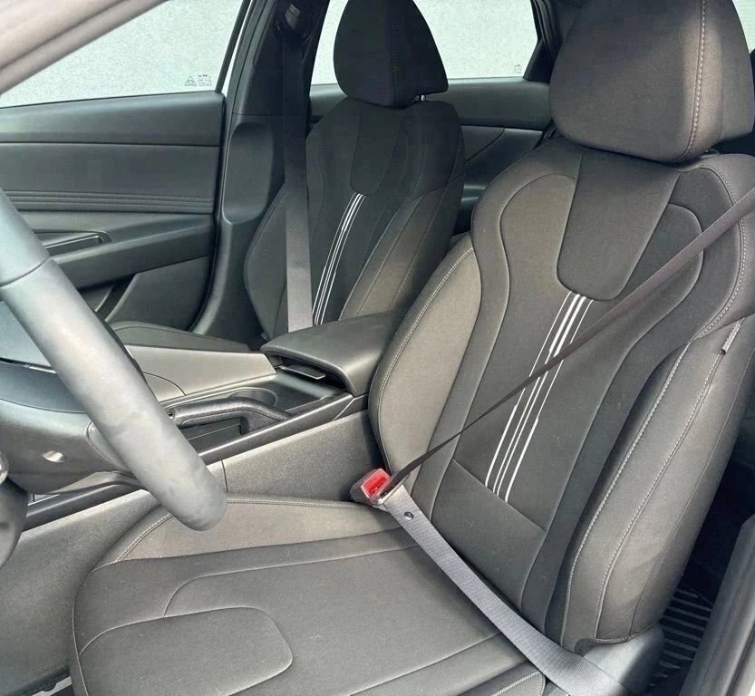 New 2026 Hyundai Elantra Sport FWD image 13