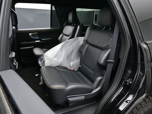 Used 2025 Ford Expedition Tremor image 26