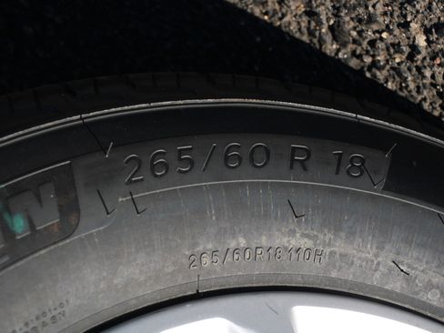 New 2026 Jeep Grand Cherokee L Laredo image 41