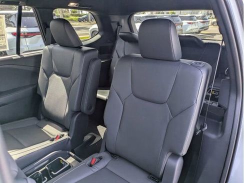 New 2026 Lexus TX 500h AWD image 20
