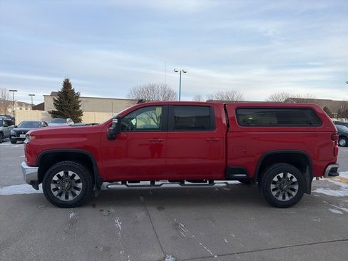 Used 2022 Chevrolet Silverado 2500 LT w/ Convenience Package image 6