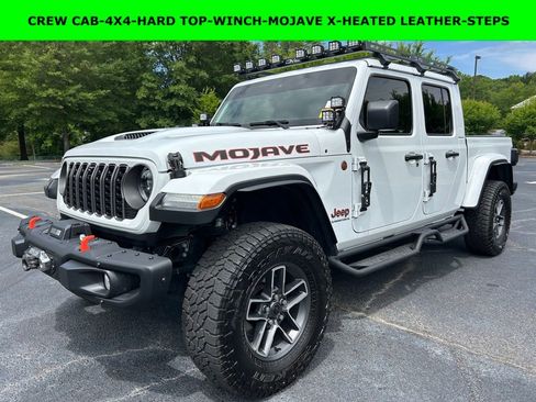 Used 2025 Jeep Gladiator Mojave AWD/4WD image 1