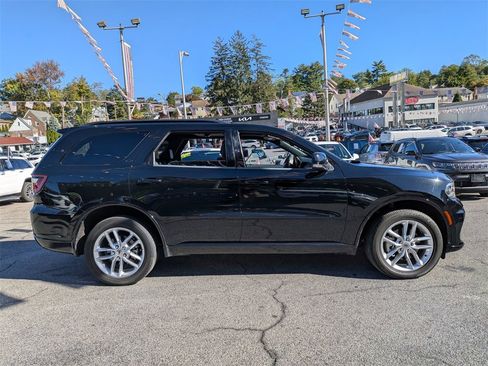 Used 2022 Dodge Durango GT image 5