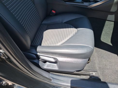 Used 2023 Toyota Camry SE FWD image 28