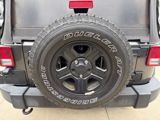 Used 2018 Jeep Wrangler Unlimited Sport AWD/4WD image 11