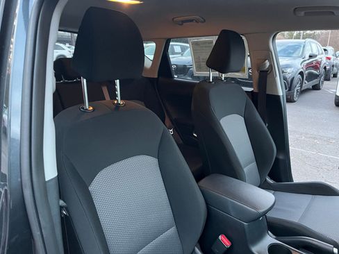 Used 2025 Kia Soul LX w/ LX Technology Package image 34