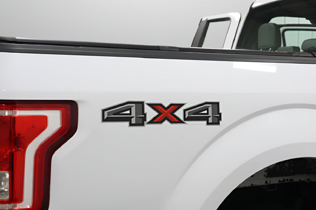 Used 2015 Ford F150 XL w/ Equipment Group 101A Mid AWD/4WD image 34