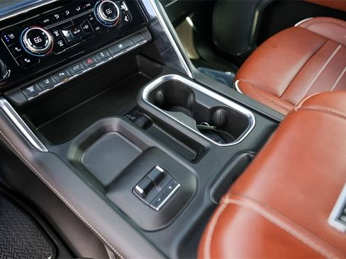 Used 2025 GMC Sierra 3500 Denali Ultimate image 22