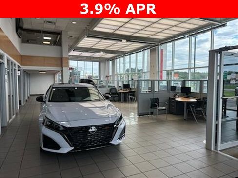 New 2026 Nissan Armada SL w/ Captain's Chari Seat Package image 52