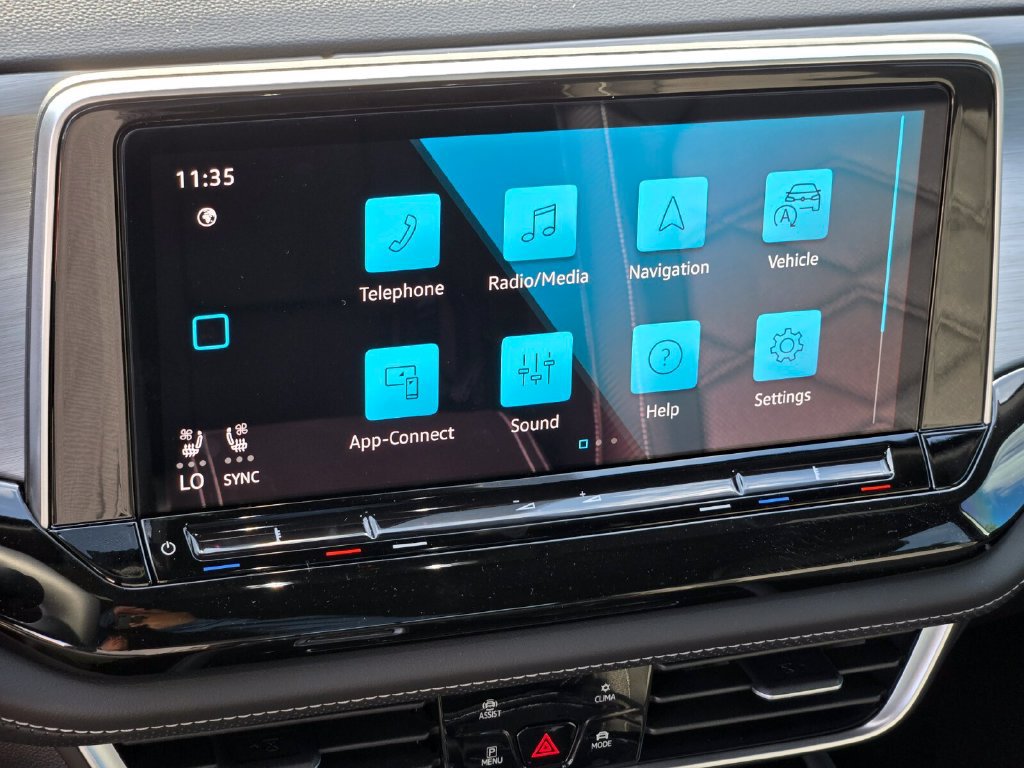 New 2025 Volkswagen Atlas Cross Sport SE AWD/4WD image 11