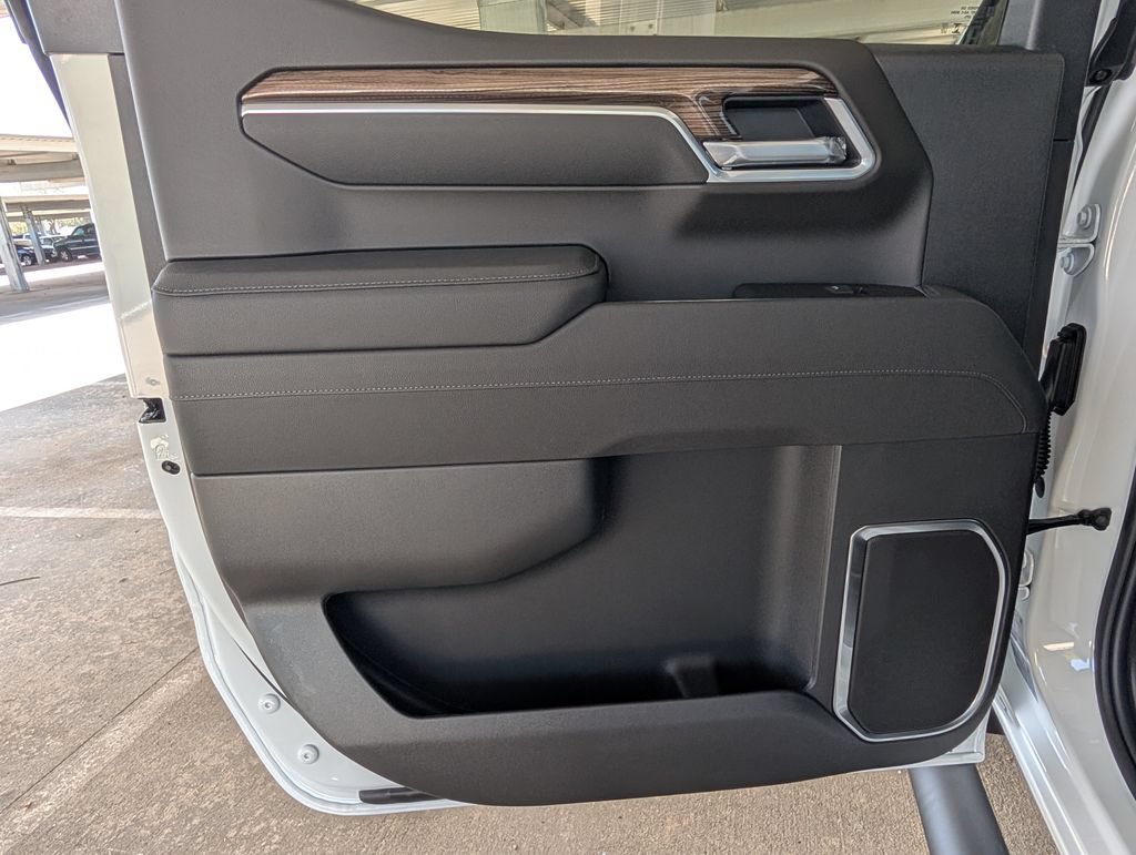 New 2026 Chevrolet Silverado 1500 RST w/ RST Select Package RWD image 8