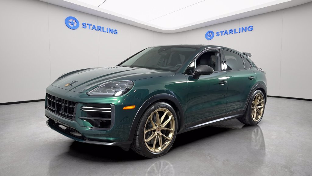 Used 2025 Porsche Cayenne Turbo GT AWD/4WD image 2