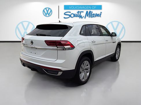 Used 2022 Volkswagen Atlas Cross Sport SE image 7