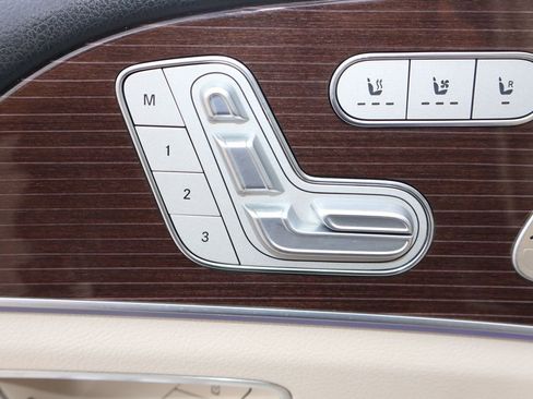 Used 2022 Mercedes-Benz GLE 450 4MATIC image 11