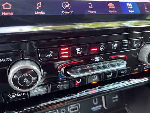 New 2025 Jeep Grand Cherokee L Summit image 12