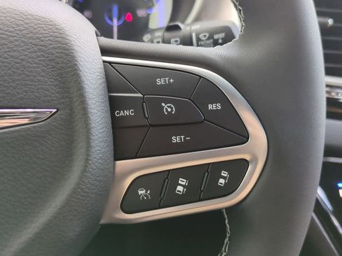 New 2026 Chrysler Voyager LX image 24