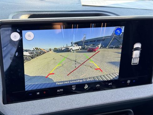 Used 2025 Ford Maverick XLT w/ 4K Tow Package image 12