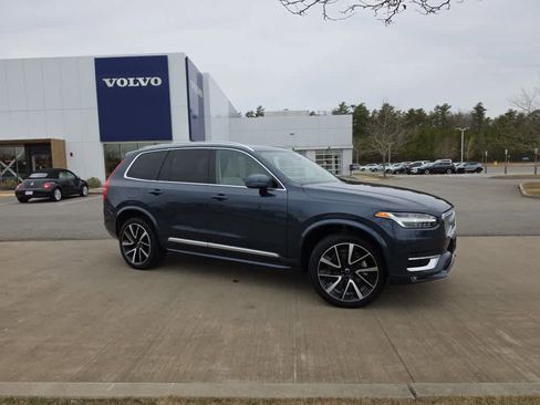 Used 2023 Volvo XC90 B6 Plus w/ Protection Package Premier image 2