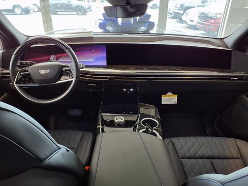 New 2026 Cadillac Escalade IQL Luxury image 5