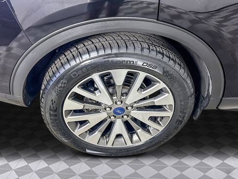 Used 2021 Ford Escape Titanium image 33