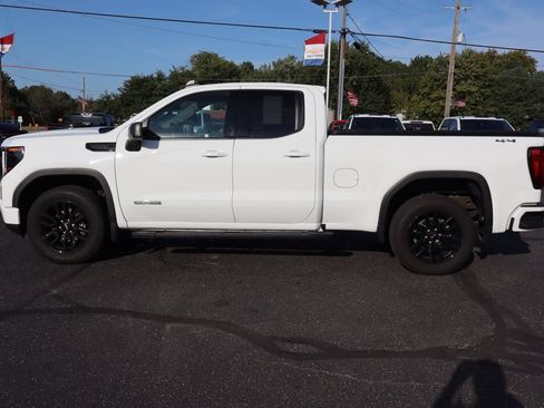 Used 2023 GMC Sierra 1500 Elevation w/ LPO, Elevation Black Package AWD/4WD image 24