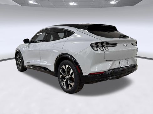 Used 2022 Ford Mustang Mach-E Premium RWD image 3