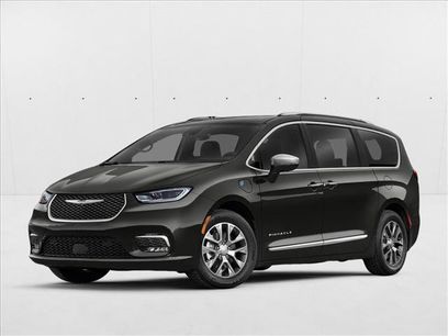 Used 2024 Chrysler Pacifica Premium